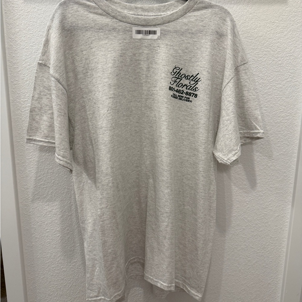 Lonely Ghost Ghostly Florals Gray Graphic T-Shirt NWT!